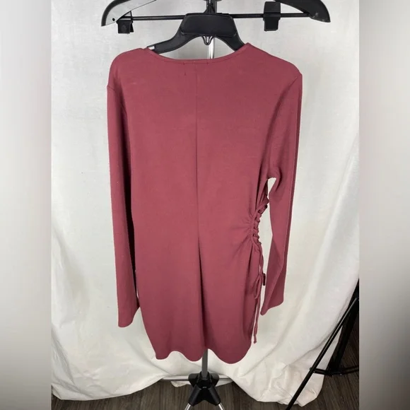 Socialite Side Cutout Red Long Sleeve Dress Size Large NWT - Picture 10 of 11
